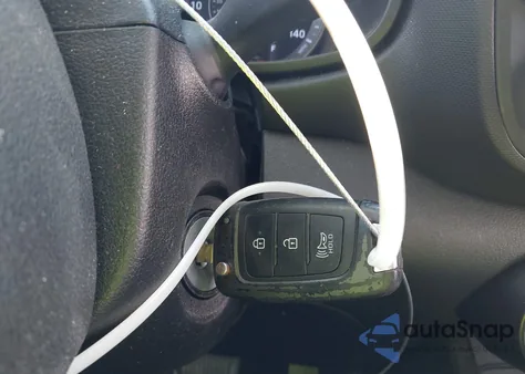 2021 Hyundai Venue Se from USA, damaged, VIN KMHRB8A30MU065904